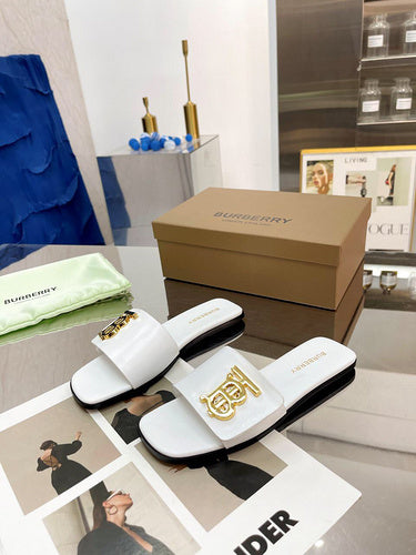 Burberry shoes Style 039 - logo and branding close-up