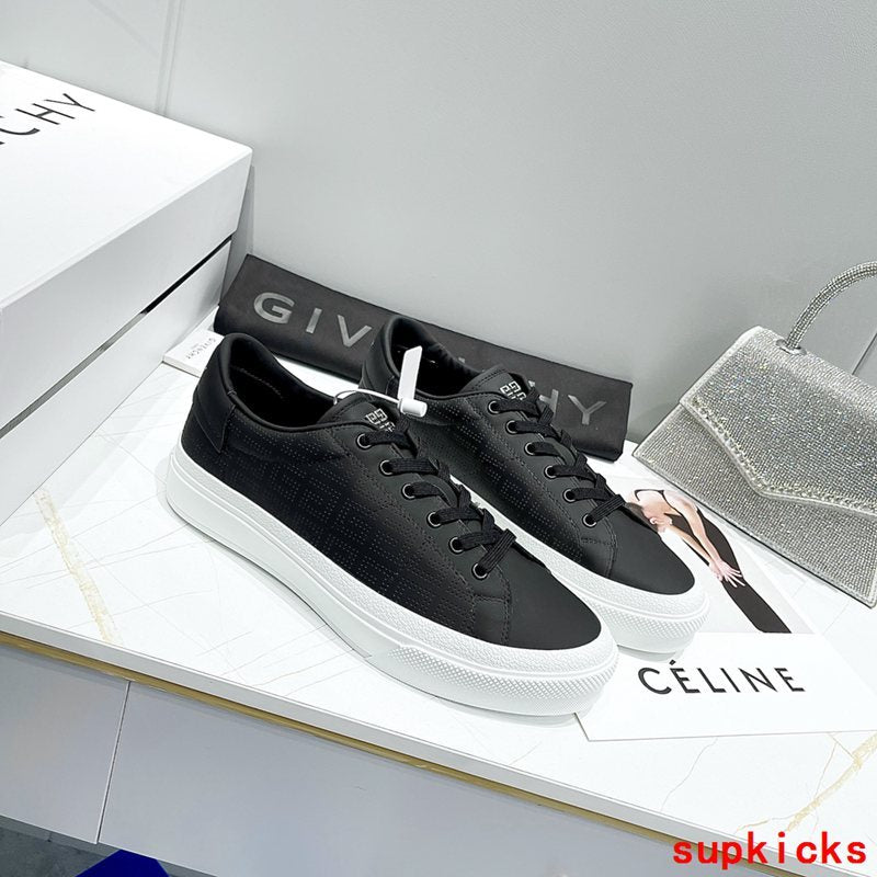 Givenchy shoes Style 060 - packaging and accessories