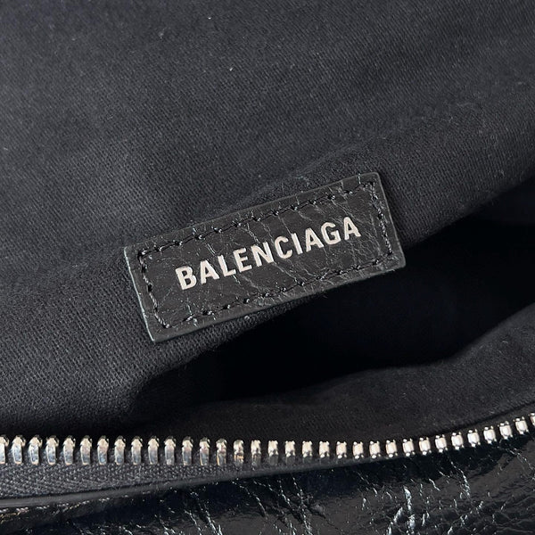 Front view of Balenciaga Le Cagole Medium Beltbag premium bag