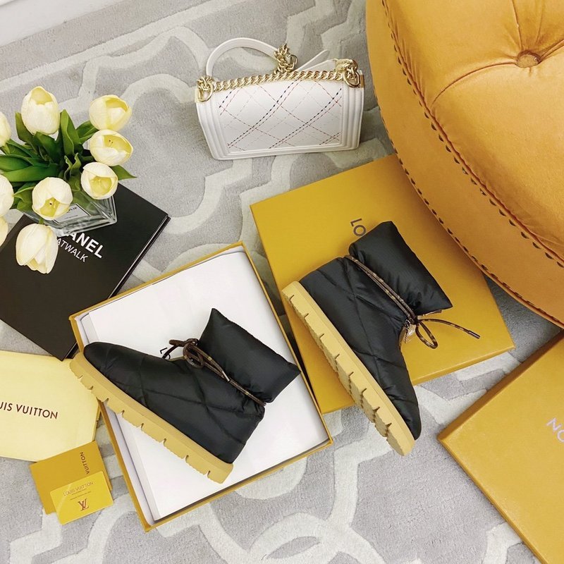 Louis Vuitton shoes front view designer style