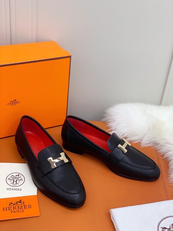 Hermes shoes Style 387 - top view showing design (alternate angle)