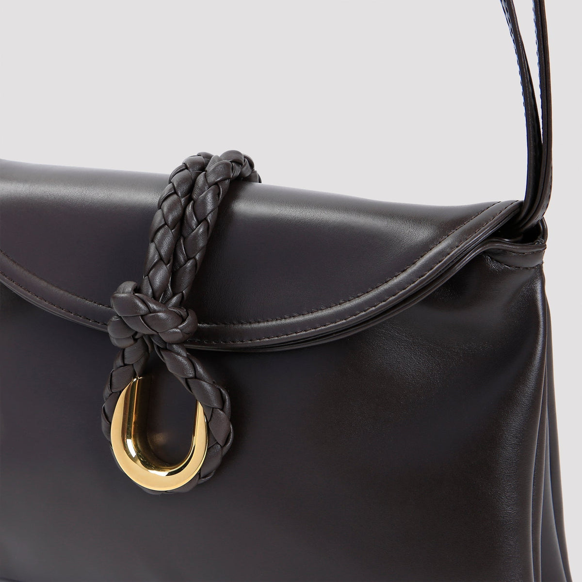Bottega Veneta shoulder bags side profile designer luxury fashion