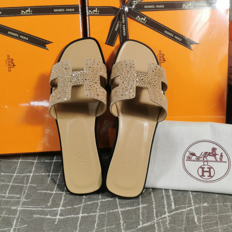 Hermès Nude Platform Sandals - Angled View