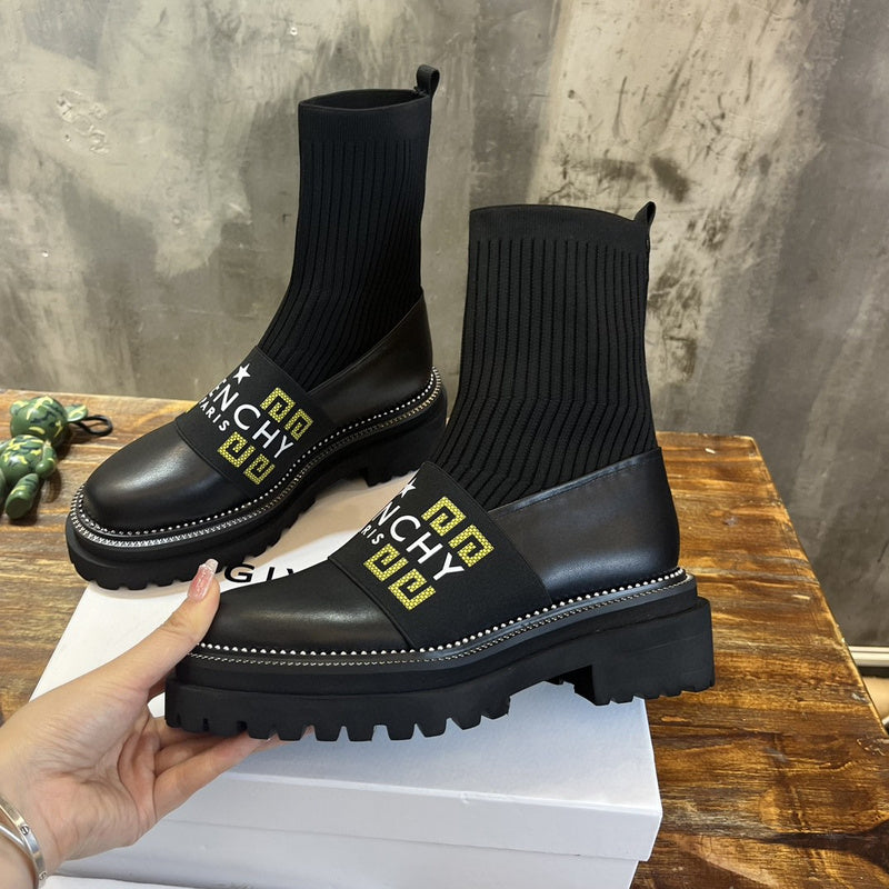 Givenchy shoes Style 151 - top view showing design