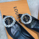 Back view of Louis Vuitton luxury piece style No.081