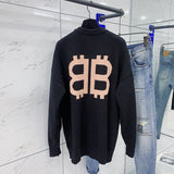 Front view of Balenciaga luxury piece style No.071
