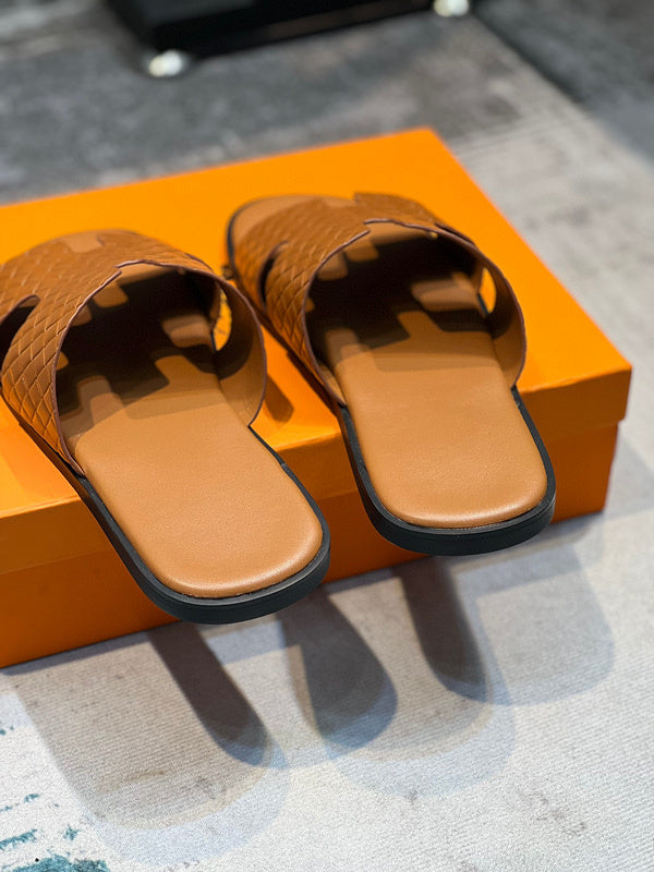 Hermès Beige Loafer Flats - Heel Detail View