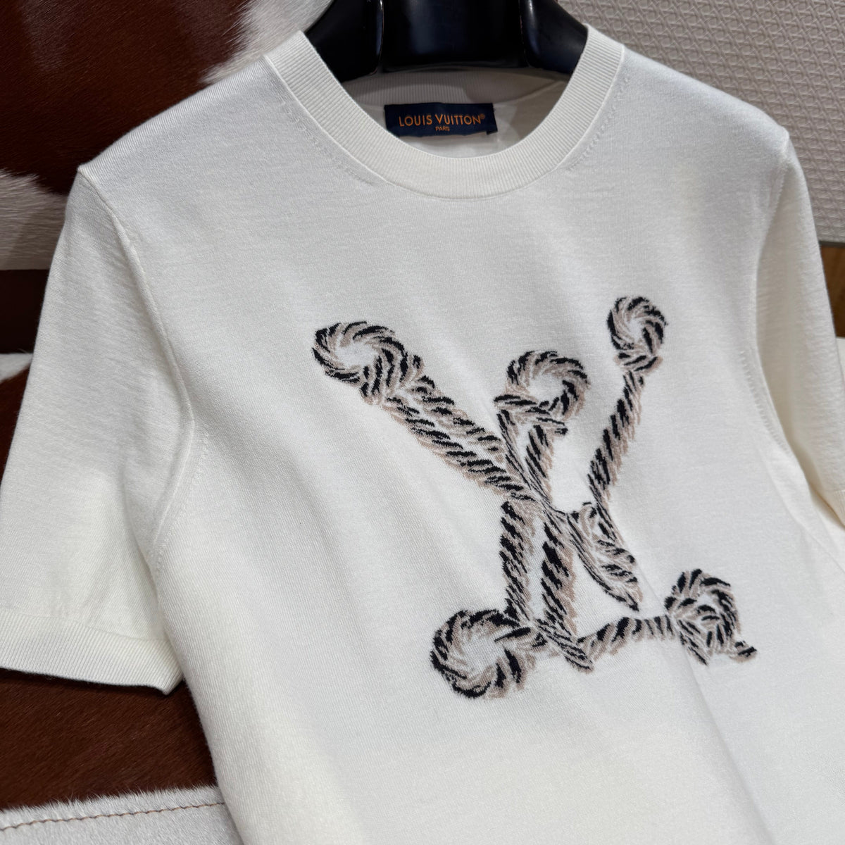 Louis Vuitton T-Shirts- Louis Vuitton Lou T-shirt Premium Designer Cotton T-Shirt