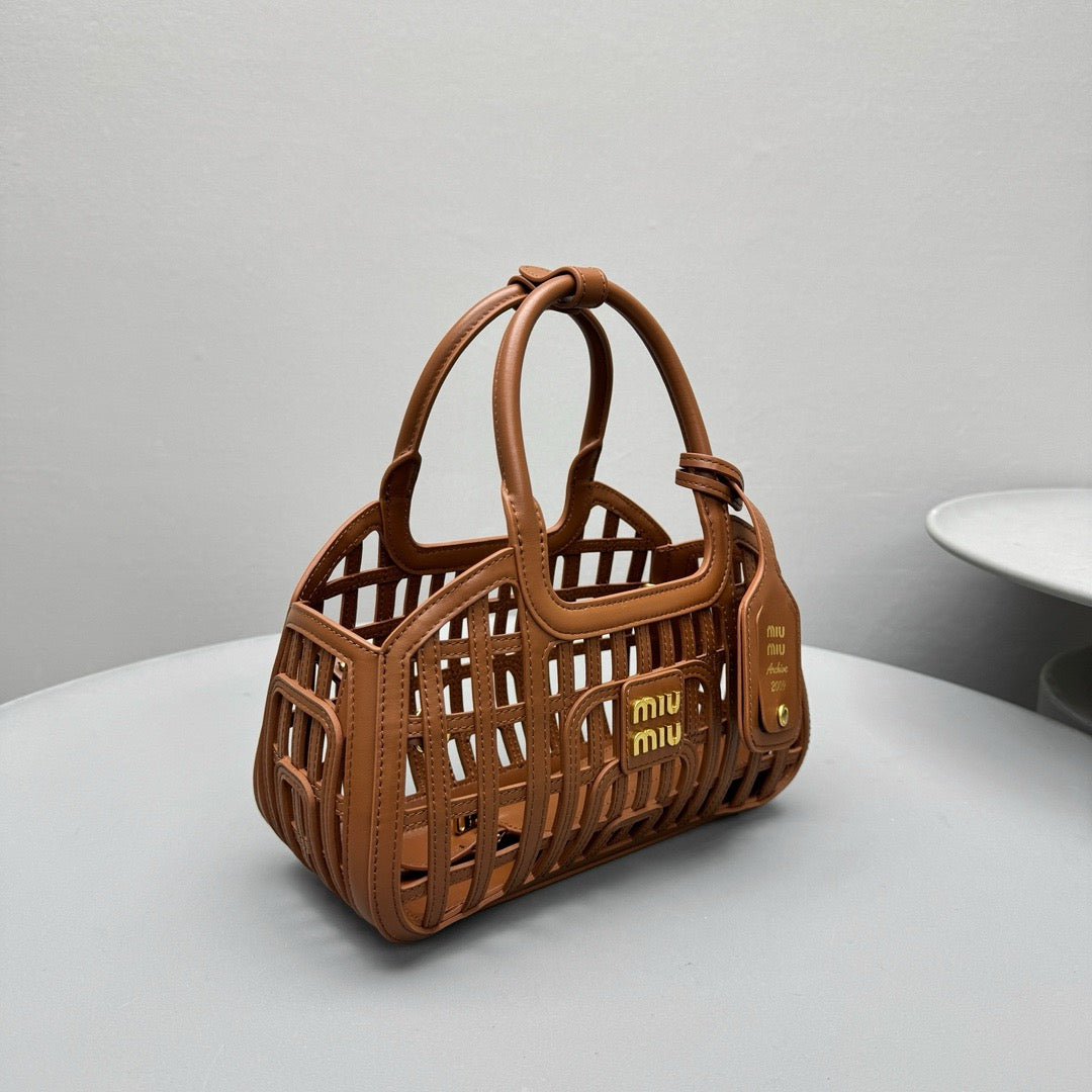 Bags- Miu M Leather Basket Bag Luxury Designer Leather Handbag