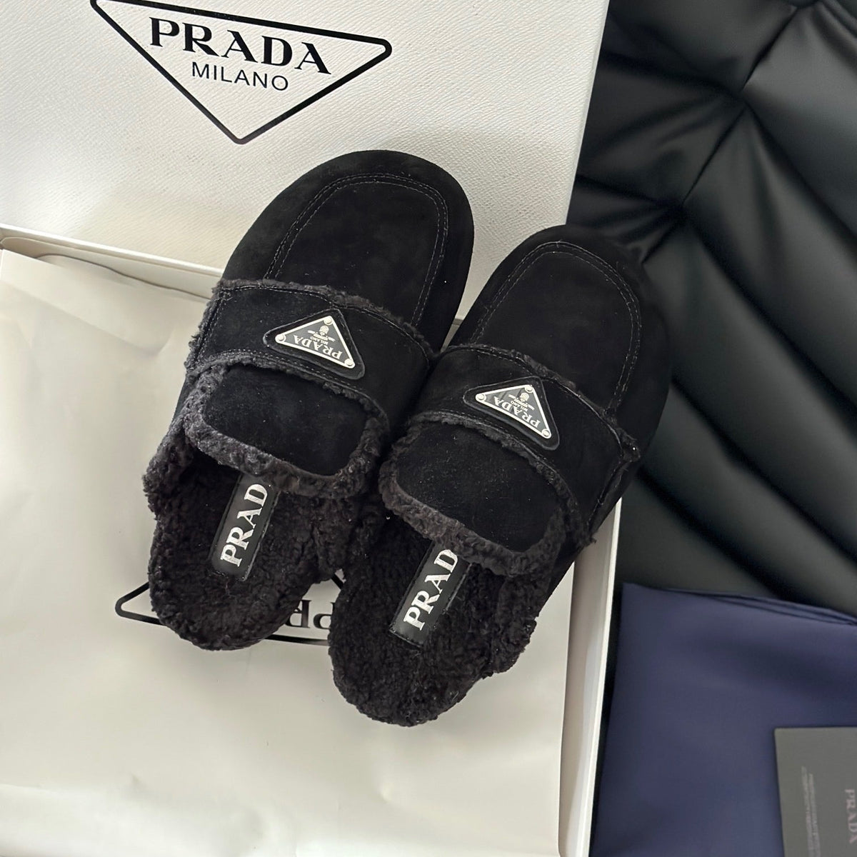 Accessories- Pd Shearling Slippers Luxury Designer Fashion Accessory