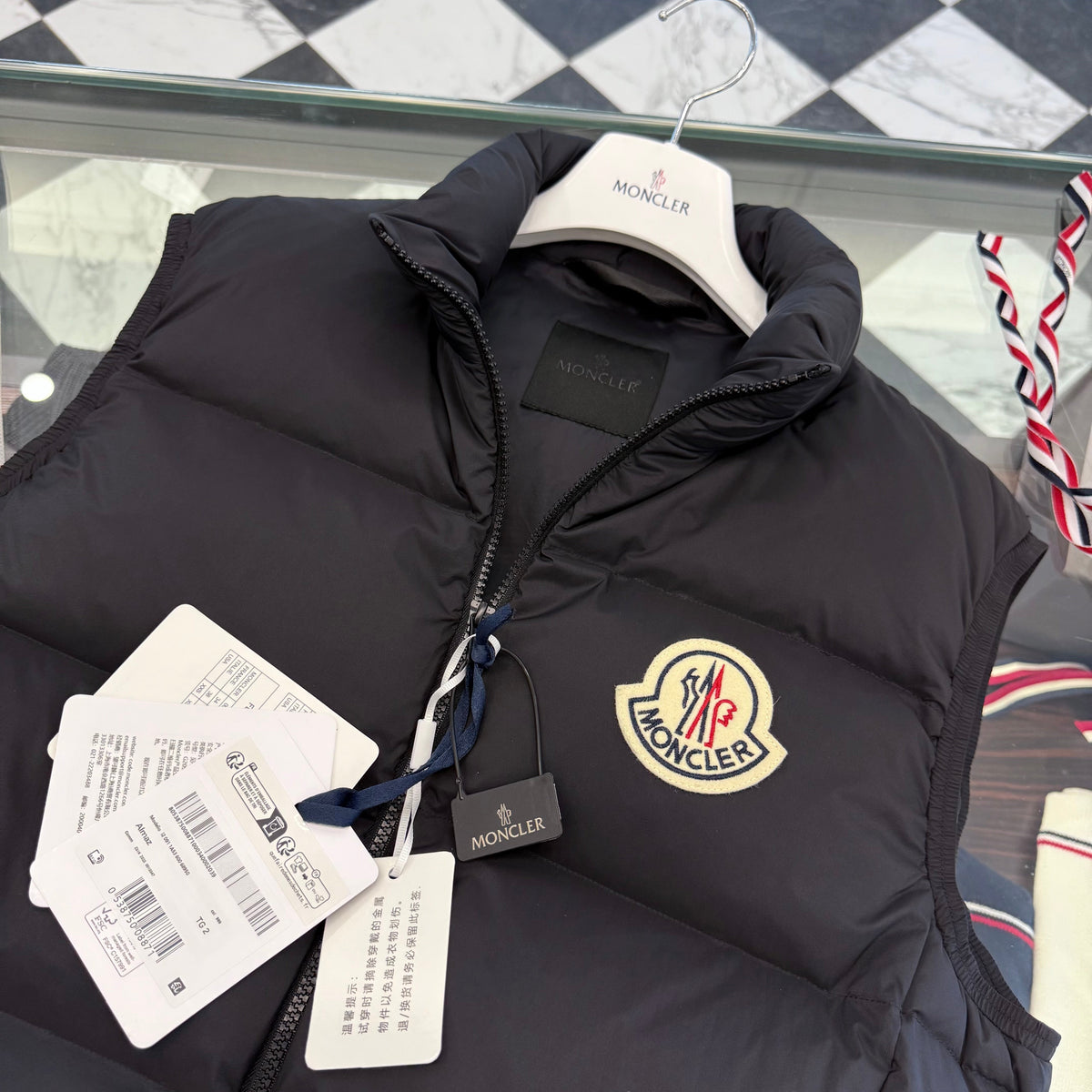Vests? Monc Almaz Vest Luxury Casual Designer Gilet