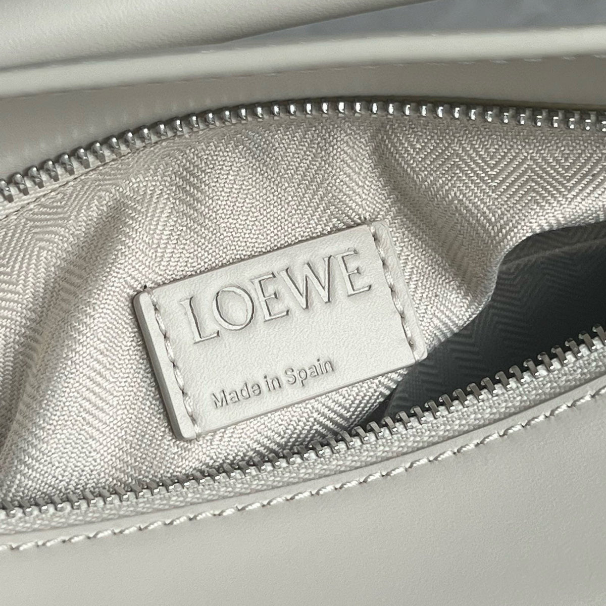 Bags- Loew Small Puzzle Bag Elegant Everyday Designer Handbag