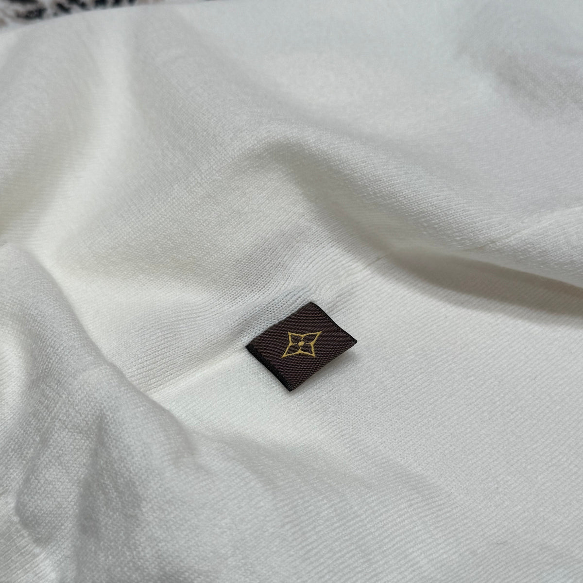 Louis Vuitton T-Shirts- Louis Vuitton Lou T-shirt Premium Designer Cotton T-Shirt