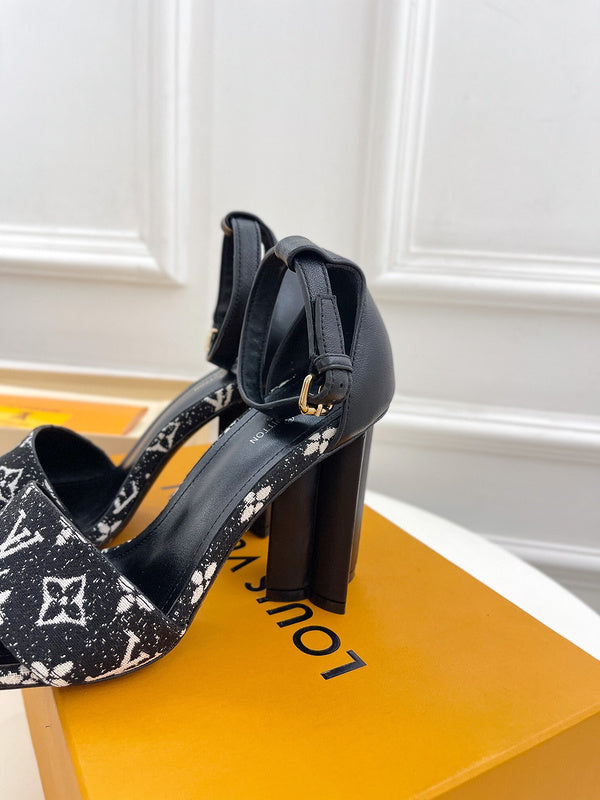 Louis Vuitton shoes Style 386 - true-to-life color detail