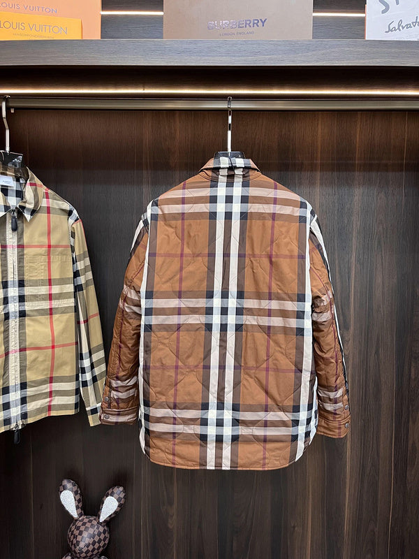 Three-quarter angle view of Burberry luxury piece style No.384
