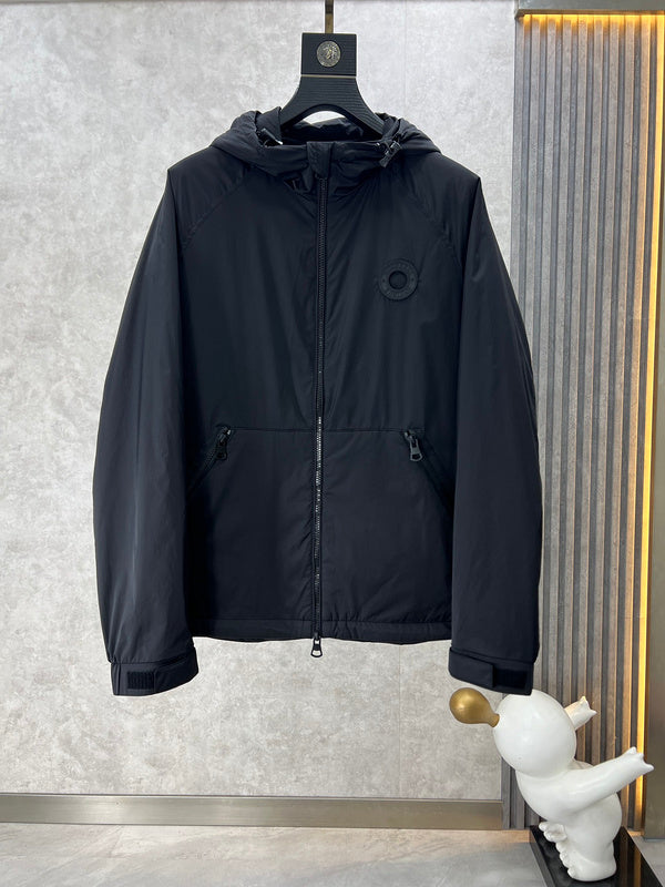 Front view of Burberry luxury piece style No.553