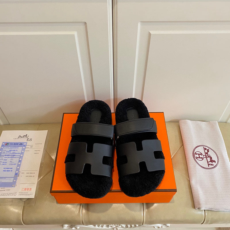 Hermes sandals Style 080 - side profile detail