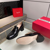 Side profile view of Roger Vivier luxury piece style No.053