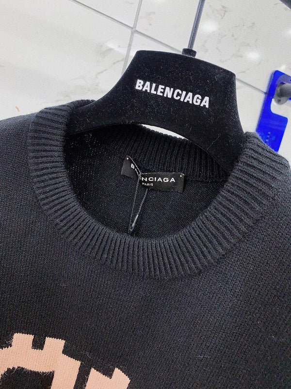 Close-up detail view of Balenciaga luxury piece style No.071