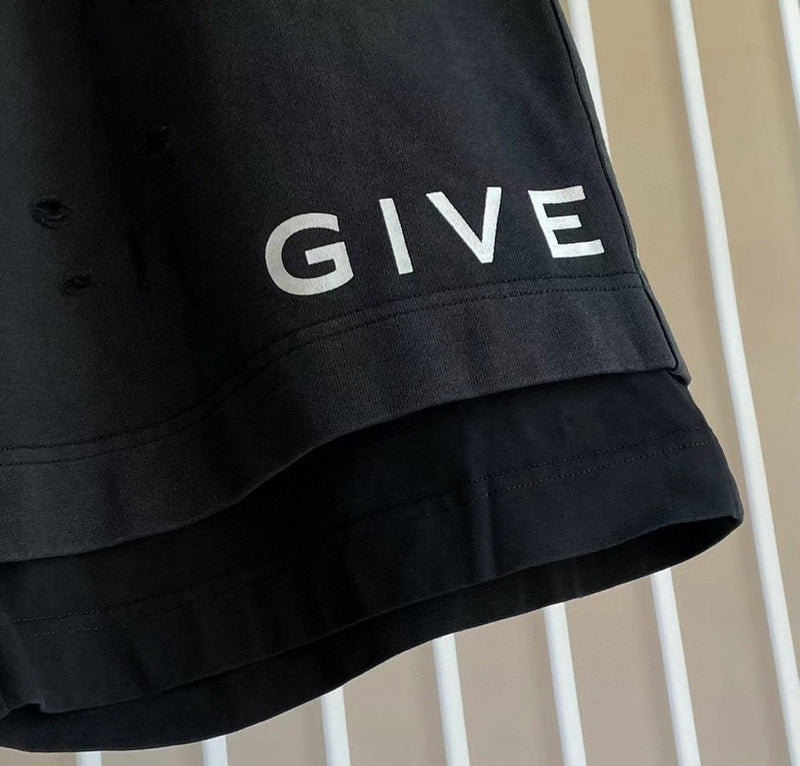 Styling view of Givenchy luxury piece style No.184