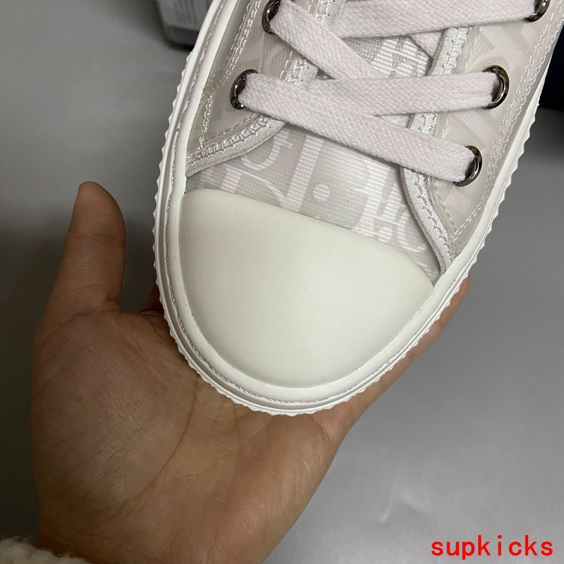 Dior shoes Style 005 - texture and material detail