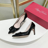 Close-up detail view of Roger Vivier luxury piece style No.095