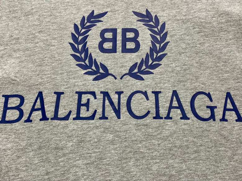 Texture and finish detail of Balenciaga luxury piece style No.545