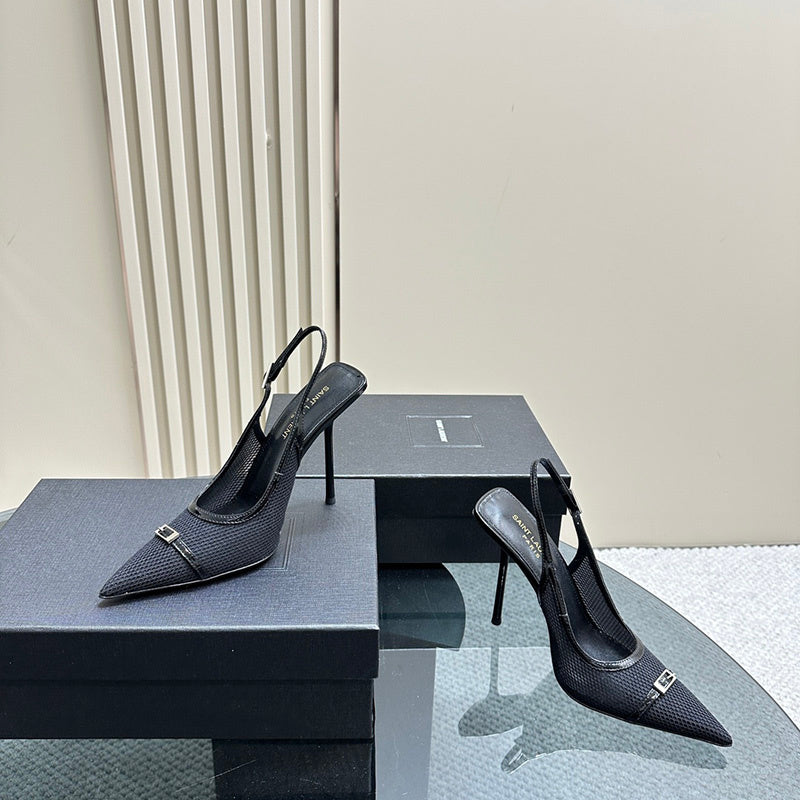 Three-quarter angle view of Saint Laurent luxury piece style No.031