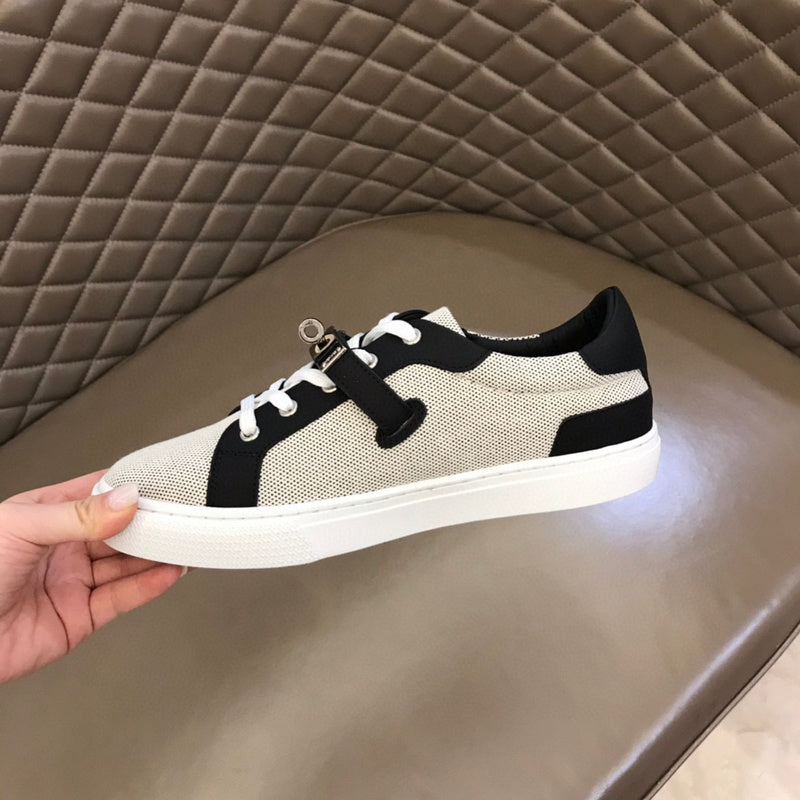 Hermès White Low-Top Sneakers - Heel Detail View