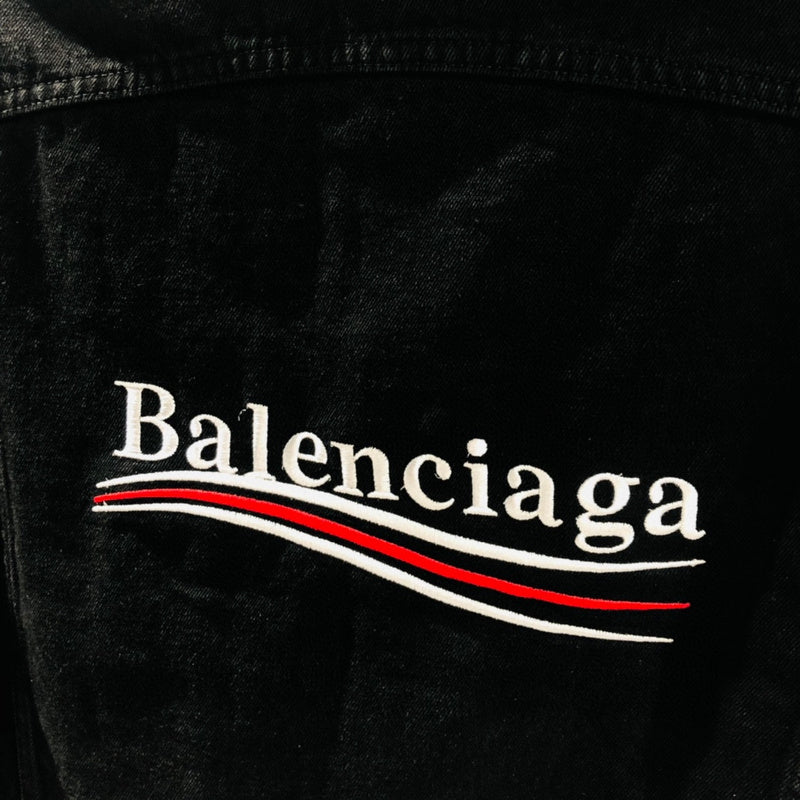 Styling view of Balenciaga luxury piece style No.183