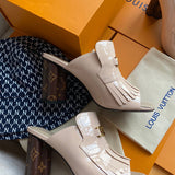 Styling view of Louis Vuitton luxury piece style No.003