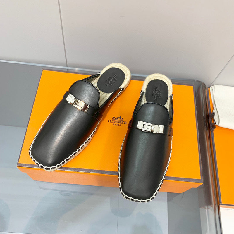 Hermes sandals Style 200 - logo and branding close-up