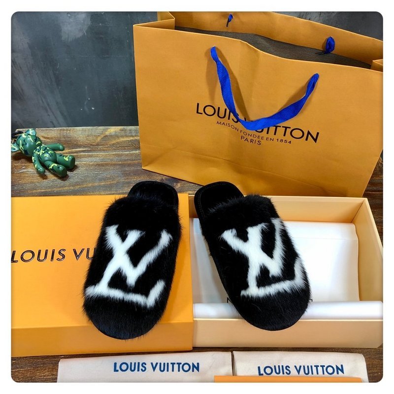 Louis Vuitton shoes front view designer style