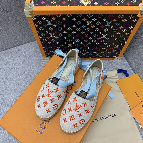 Louis Vuitton Grey Pointed-Toe Flats - Studio Shot