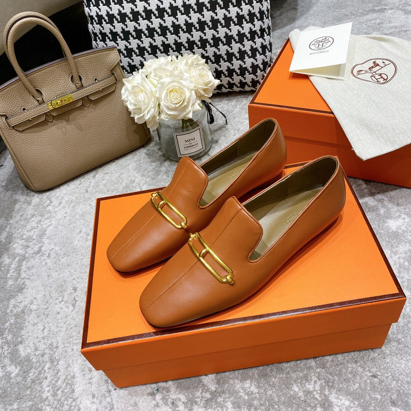 Hermes shoes Style 352 - sole and craftsmanship detail