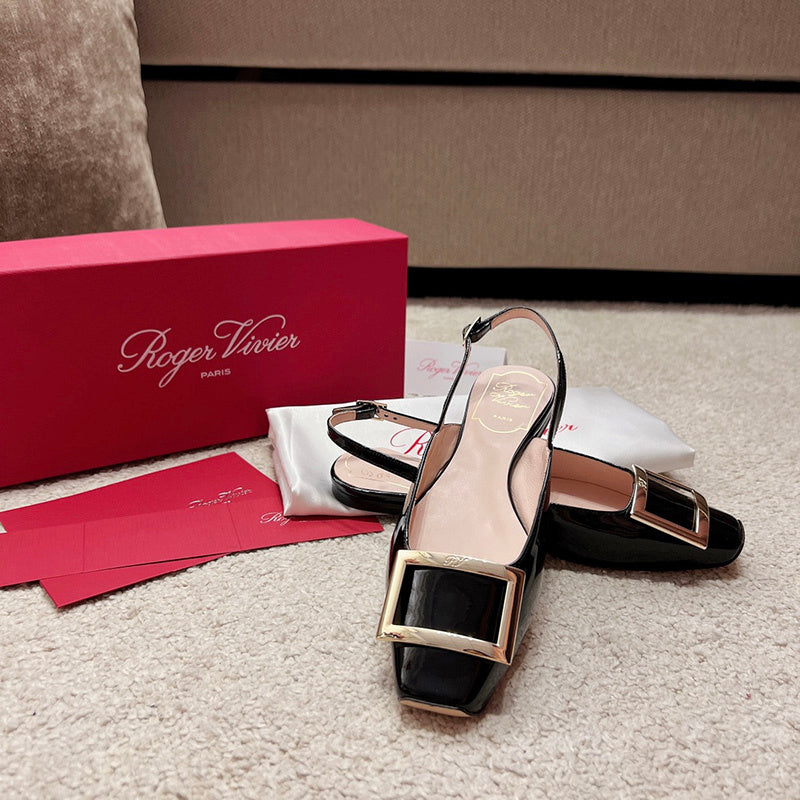 Styling view of Roger Vivier luxury piece style No.072