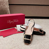 Styling view of Roger Vivier luxury piece style No.072