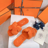Hermes shoes Style 289 - logo and branding close-up (alternate angle)