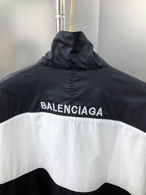 Styling view of Balenciaga luxury piece style No.168