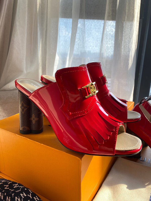 Close-up detail view of Louis Vuitton luxury piece style No.009