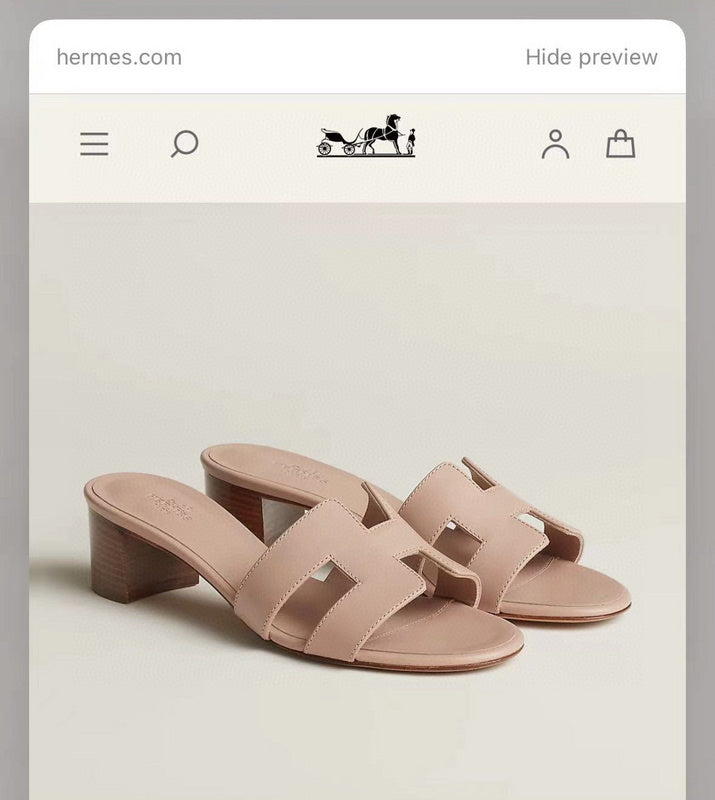 Hermès Chocolate Brown Flat Thong Sandals - Angled View