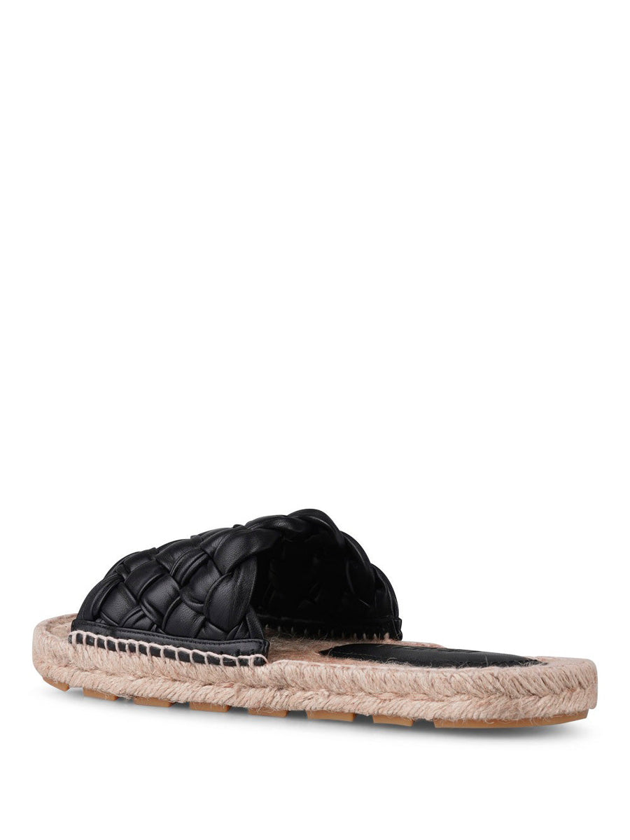 Bottega Veneta premium flats detail and craftsmanship close-up