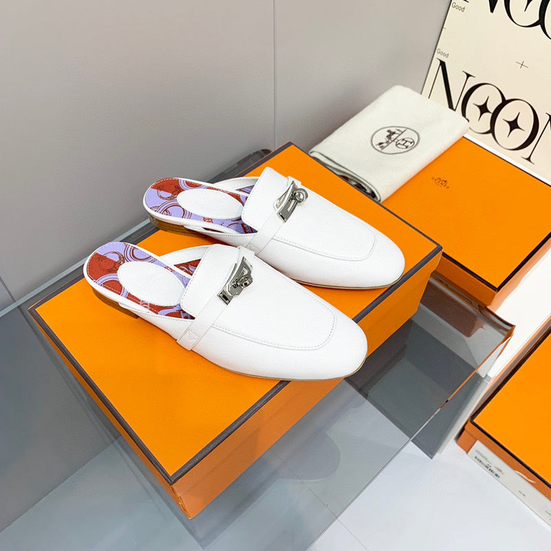 Hermes sandals Style 169 - sole and craftsmanship detail