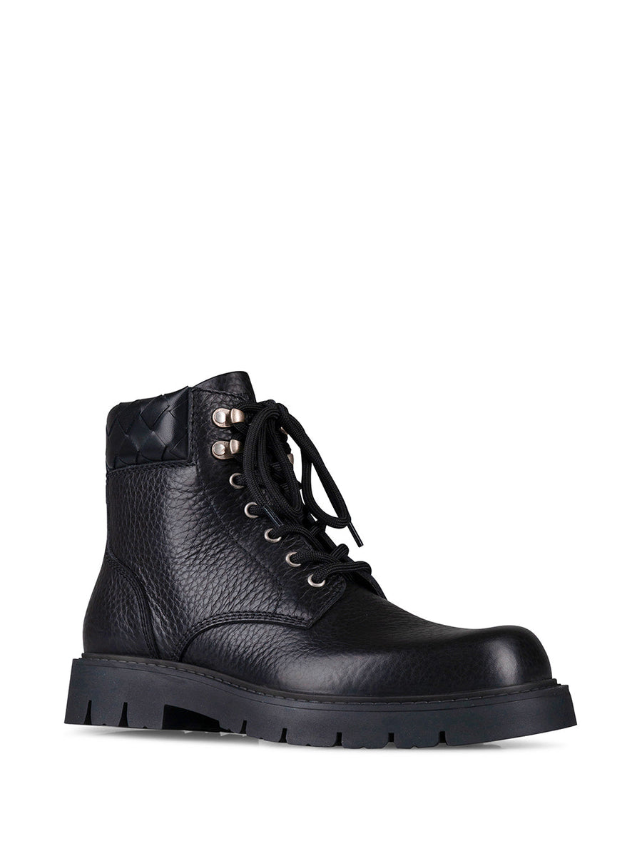 Bottega Veneta athletic side profile designer luxury fashion