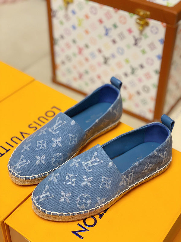 Styling view of Louis Vuitton luxury piece style No.112