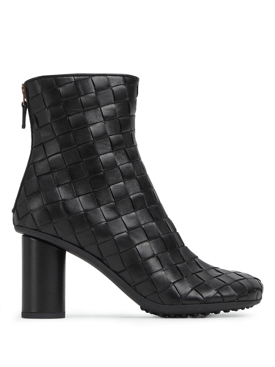 Bottega Veneta flats luxury designer piece front view