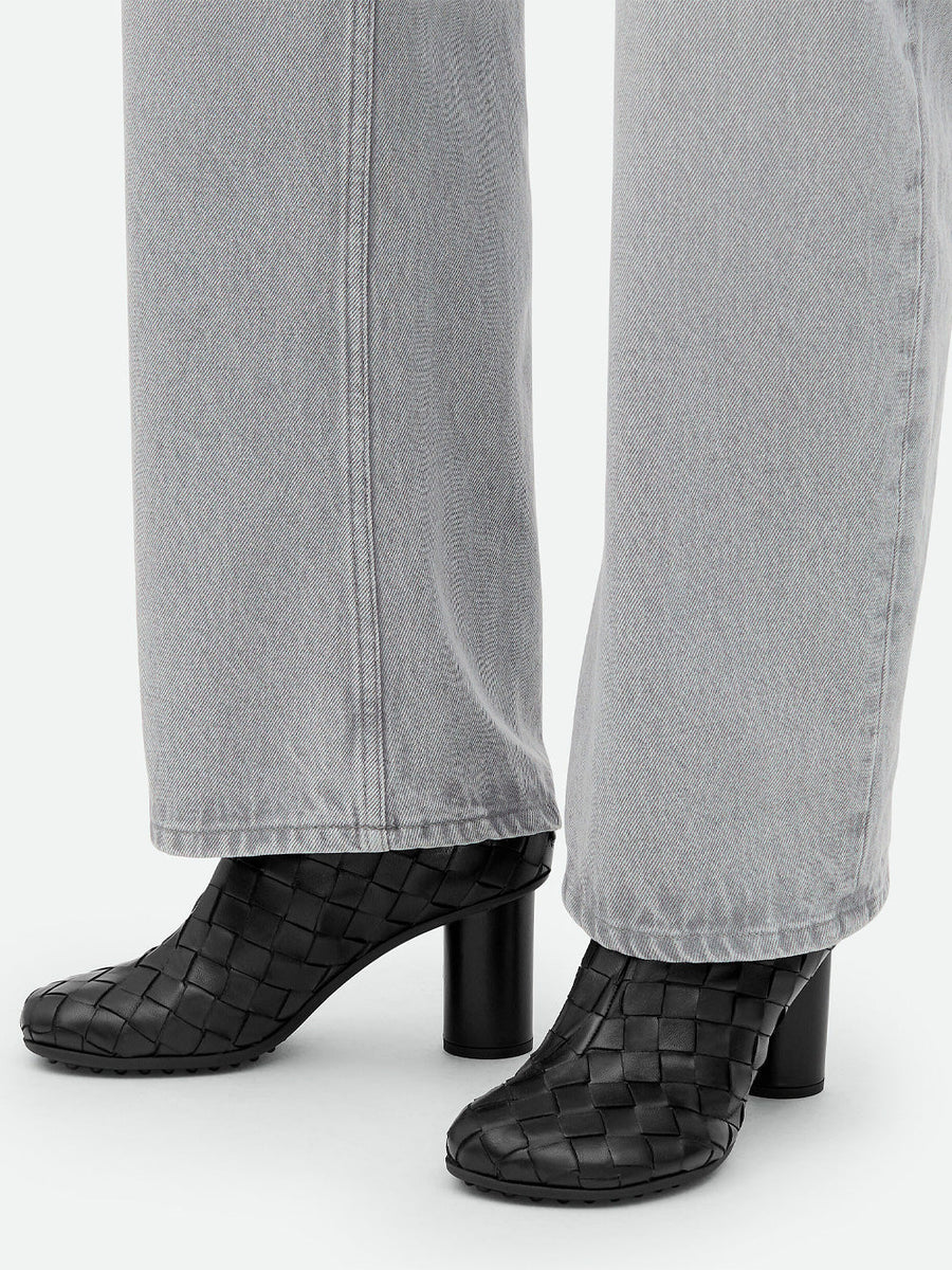 Bottega Veneta premium flats detail and craftsmanship close-up