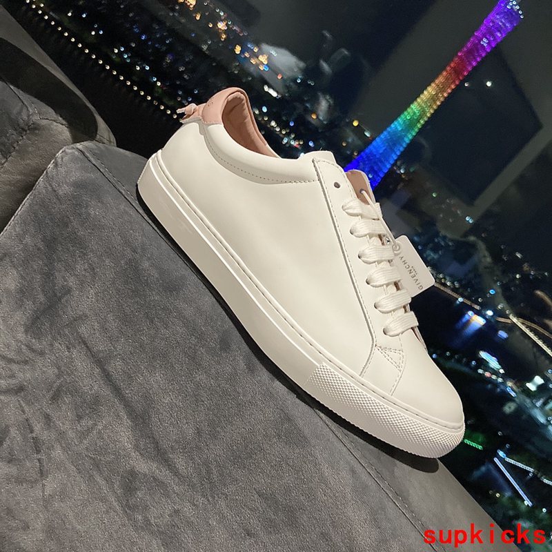 Givenchy shoes Style 069 - sole and craftsmanship detail