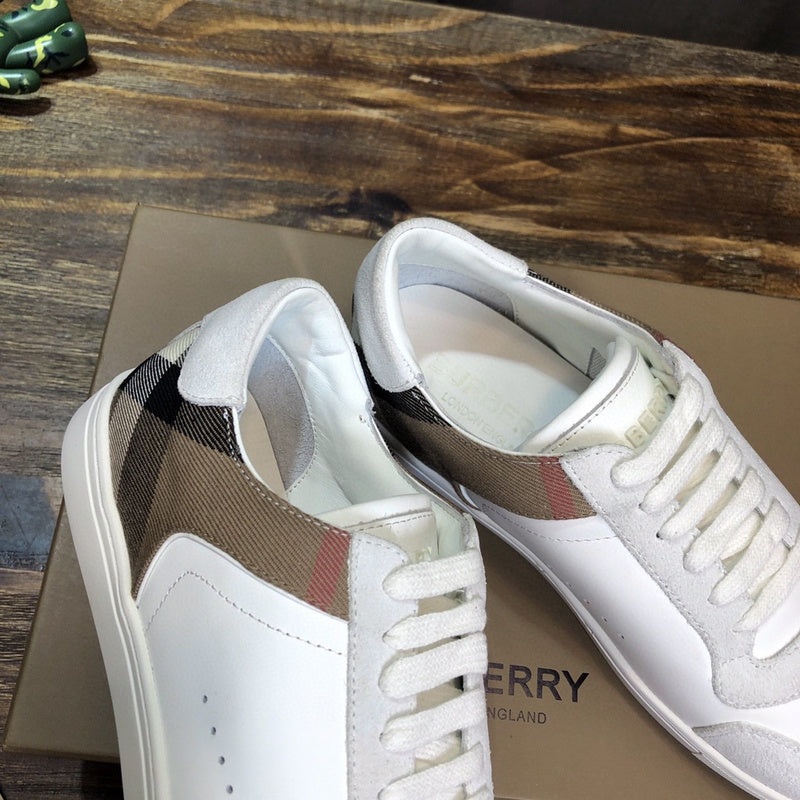 Burberry shoes Style 116 - packaging and accessories