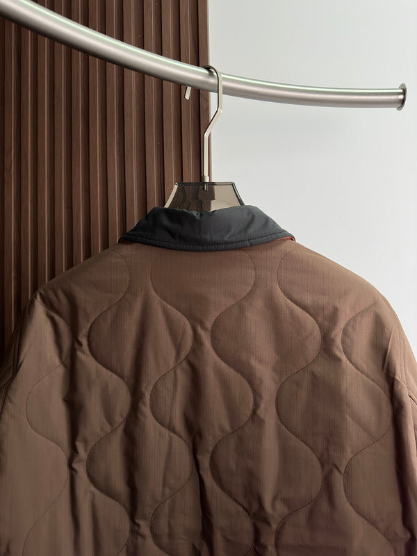 Full silhouette view of Burberry luxury piece style No.387